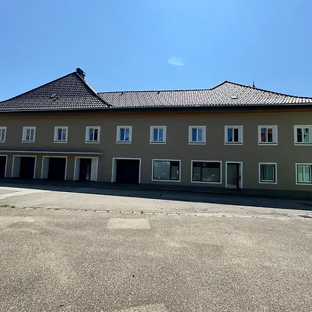 Wohnen An Der Voeckla Apartman *